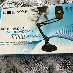 NWT Lesyafel Webcam Stand
